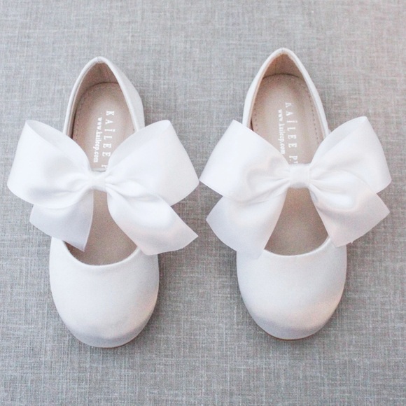 Beholden / Kailee P. toddler Satin Maryjane Flats with Satin Bow size 8 - Picture 1 of 11